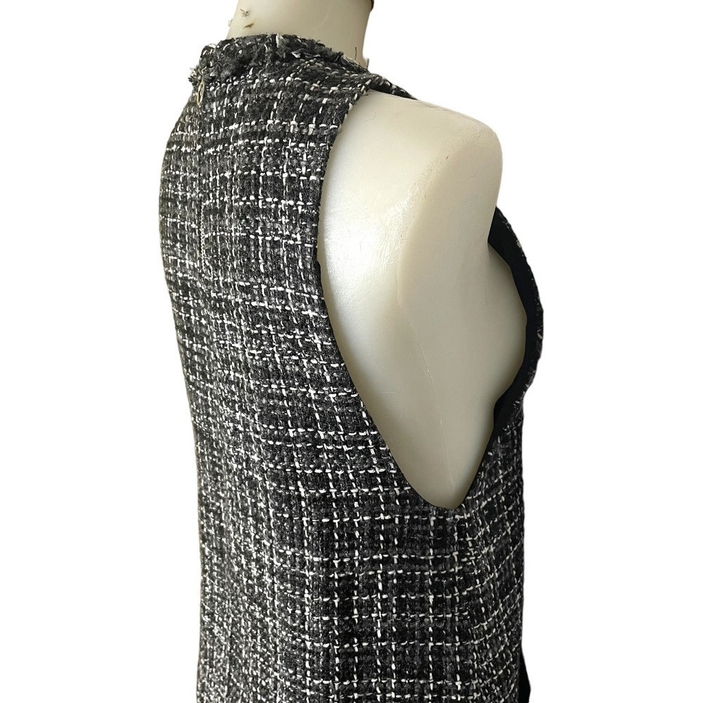 BOUCLE Dress 🤍 - Picture 3 of 10